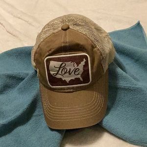 Love Hat
